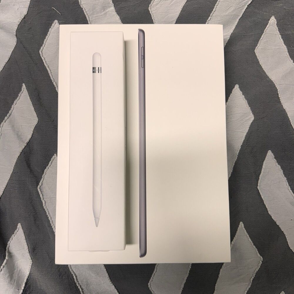 Apple iPad 9 with Pencil (1st Gen) + 6 extra tips+Screen Protector+Cable BUNDLE
